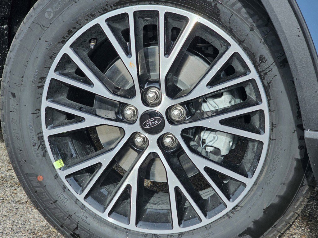 2025 Ford Escape Plug-In Hybrid photo 9