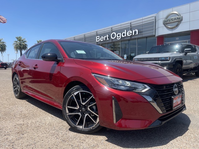 2025 Nissan Sentra SR's photo