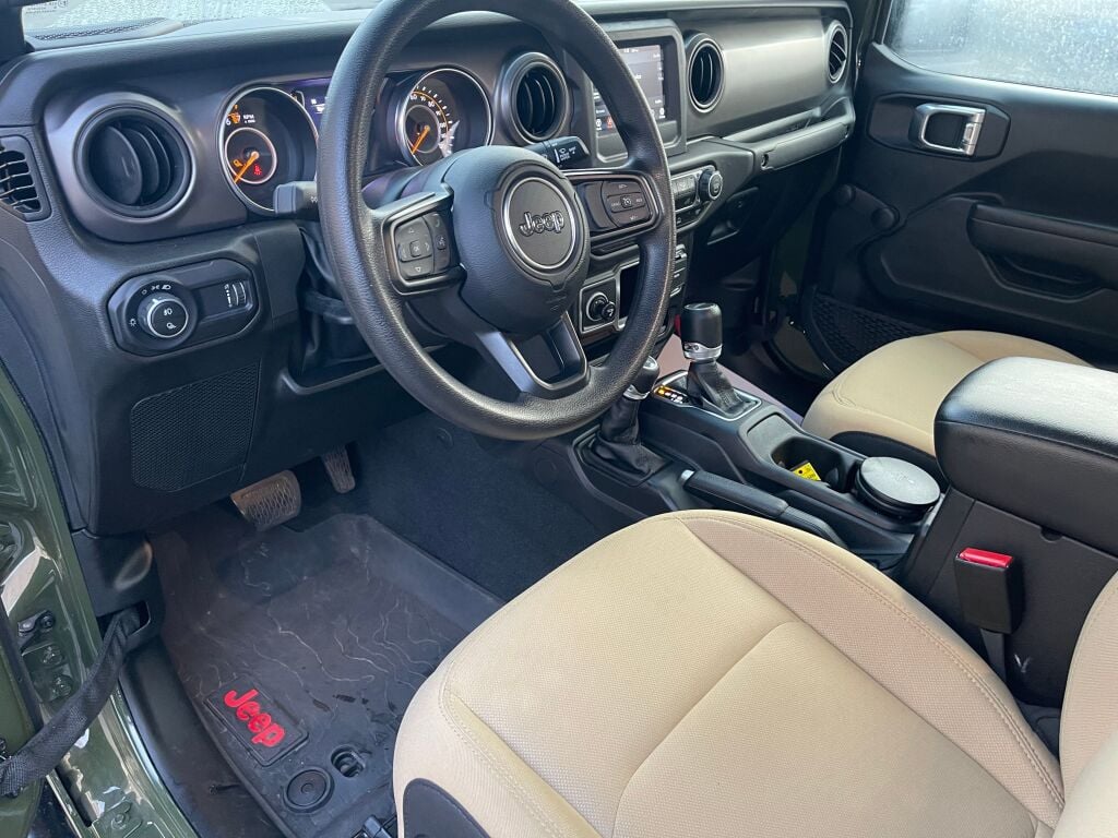 2023 Jeep Gladiator Sport photo 9