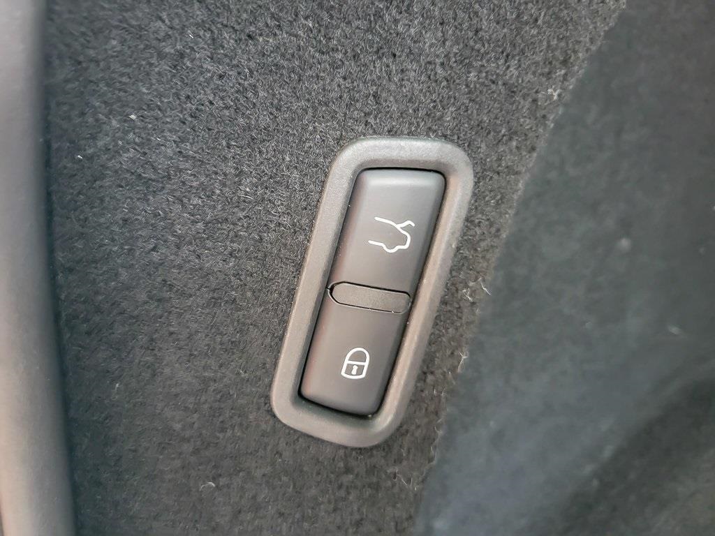 2022 MASERATI LEVANTE - Image 20