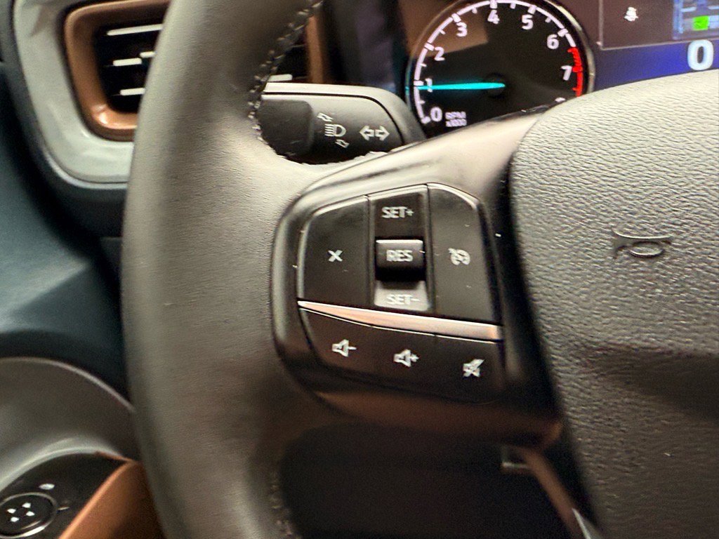 2023 Ford Maverick Lariat photo 14