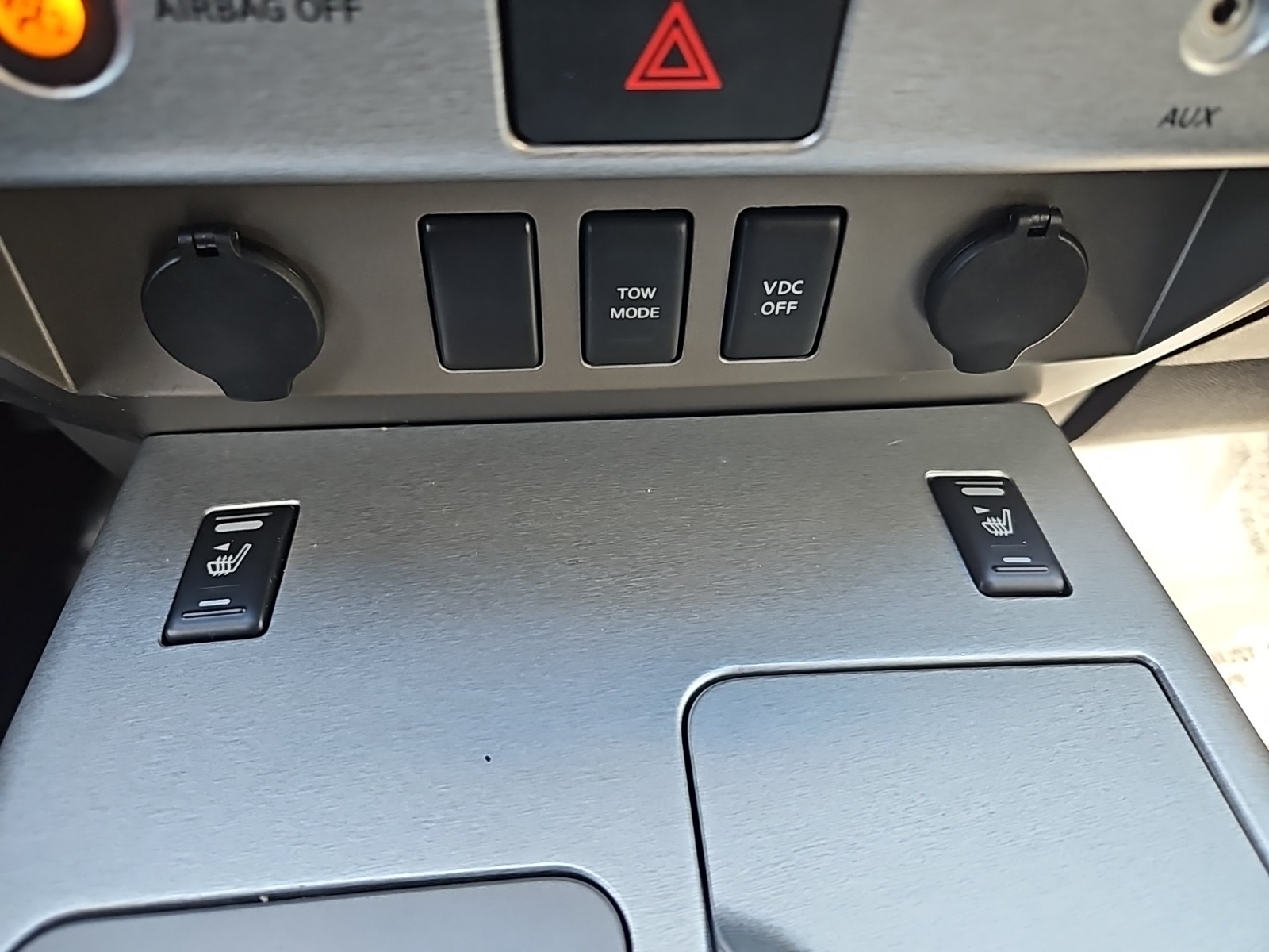 2005 Nissan Armada LE photo 22