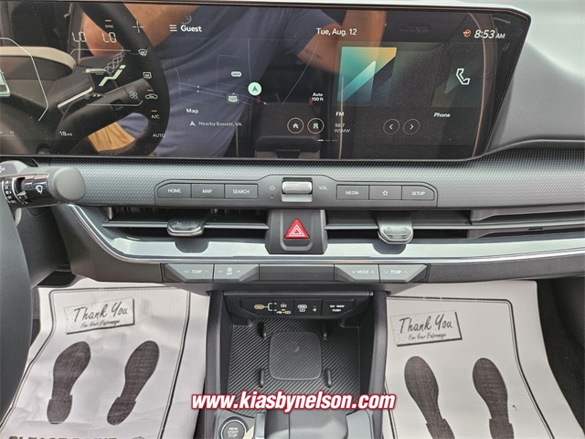 2025 Kia K4 GT-Line photo 10