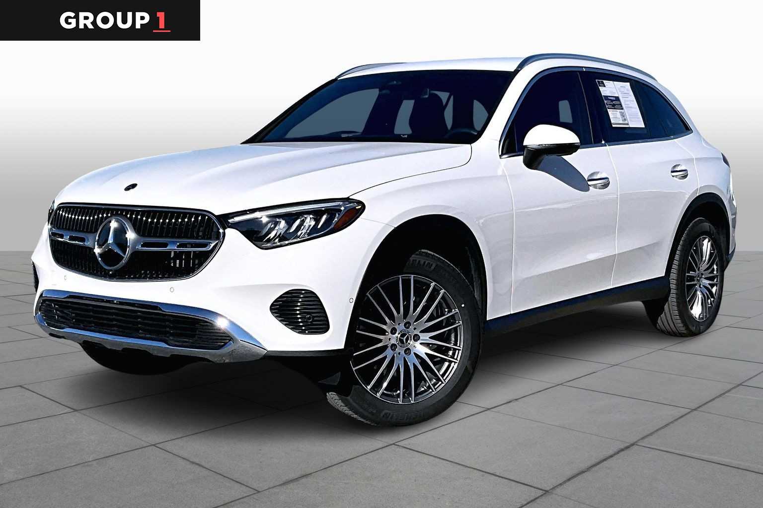 2025 Mercedes-Benz GLC Base's photo