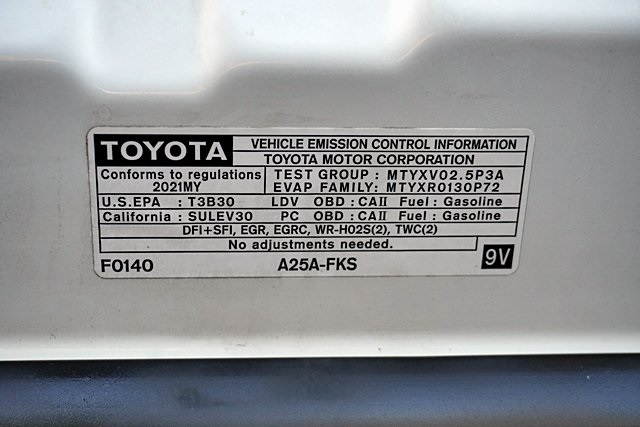 Used 2021 White Toyota SE Nightshade image 31