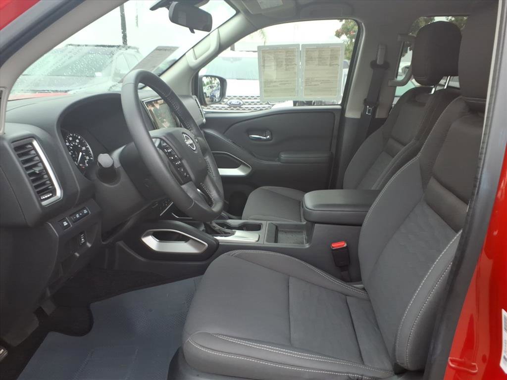 2022 Nissan Frontier SV photo 15