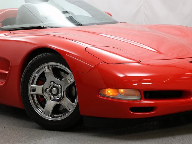1999 Chevrolet Corvette Base photo 3