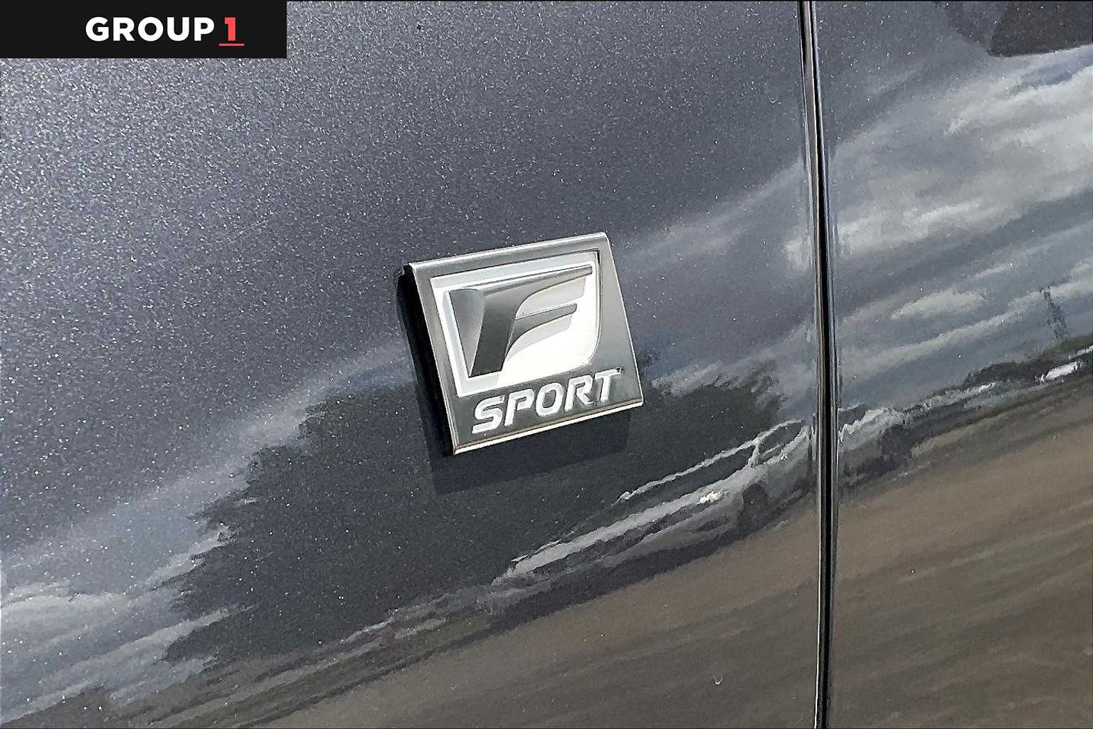 2022 Lexus ES F SPORT photo 8