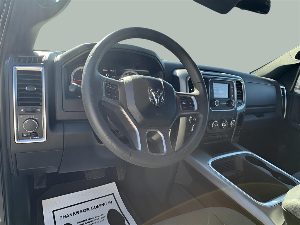 2022 Ram 1500 Classic Warlock photo 10