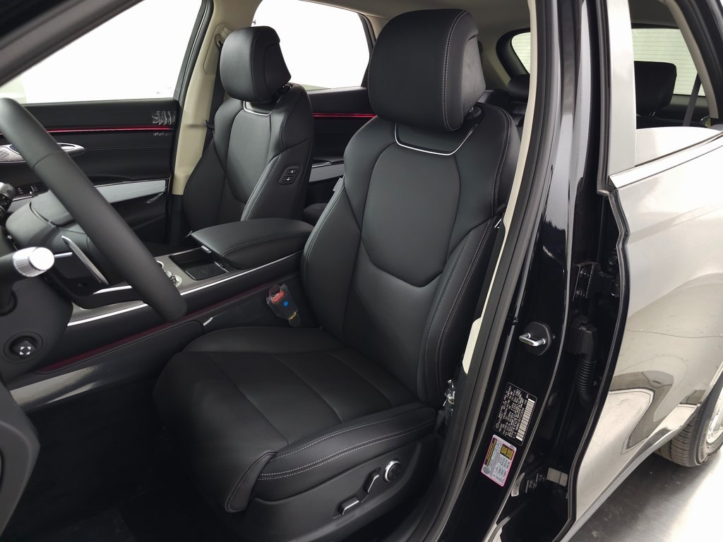 2026 Genesis GV70 2.5T Select photo 10