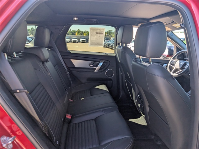 2024 Land Rover Discovery Sport SE photo 9