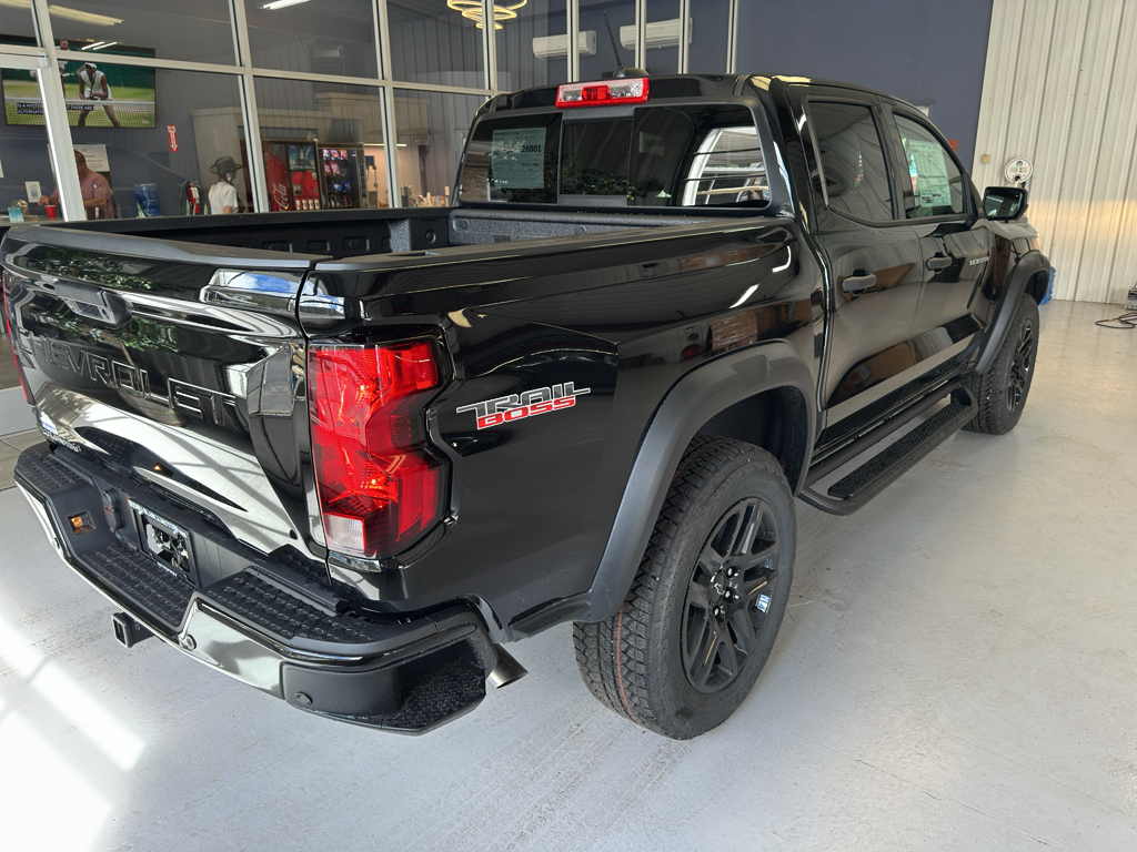 2025 Chevrolet Colorado Trail Boss photo 4