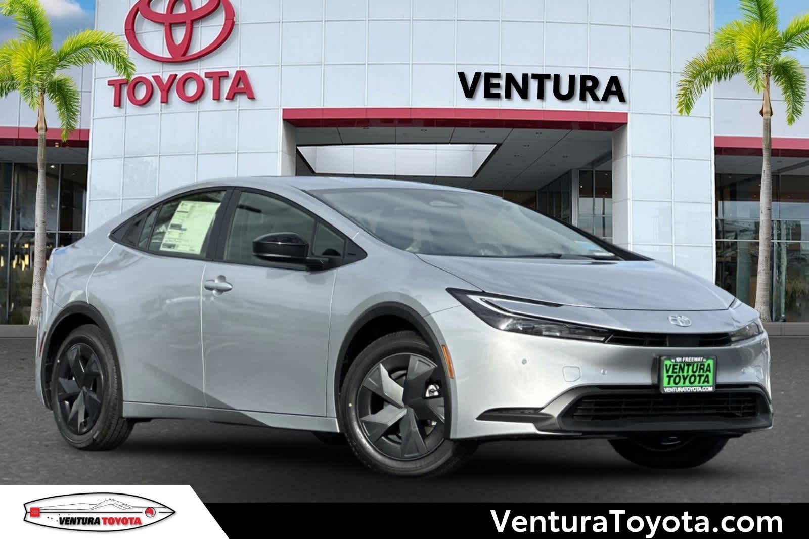 2026 Toyota Prius LE's photo