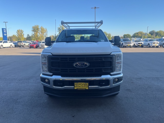 2026 Ford F-350 photo 2
