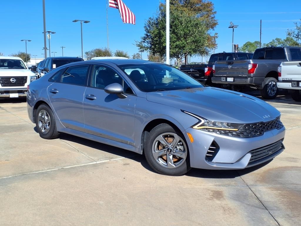 2022 Kia K5 LXS's photo