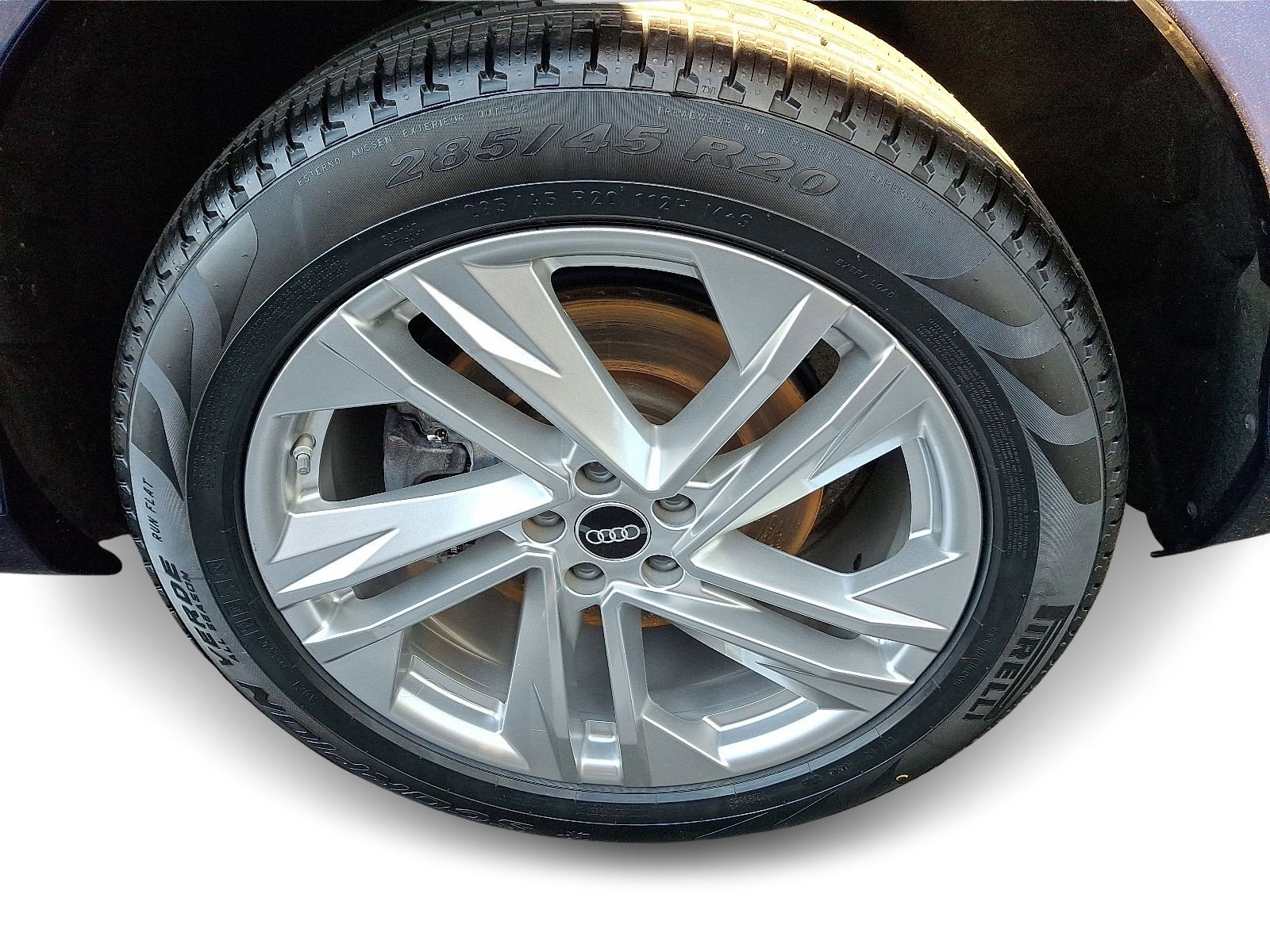 2023 Audi Q7 45 Premium photo 3