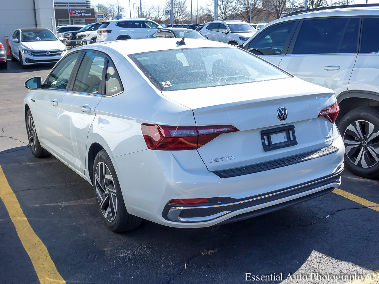2024 VOLKSWAGEN JETTA - Image 2