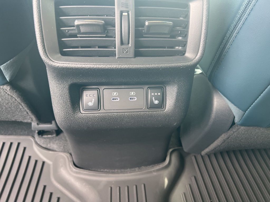 2025 Nissan Murano Platinum photo 14