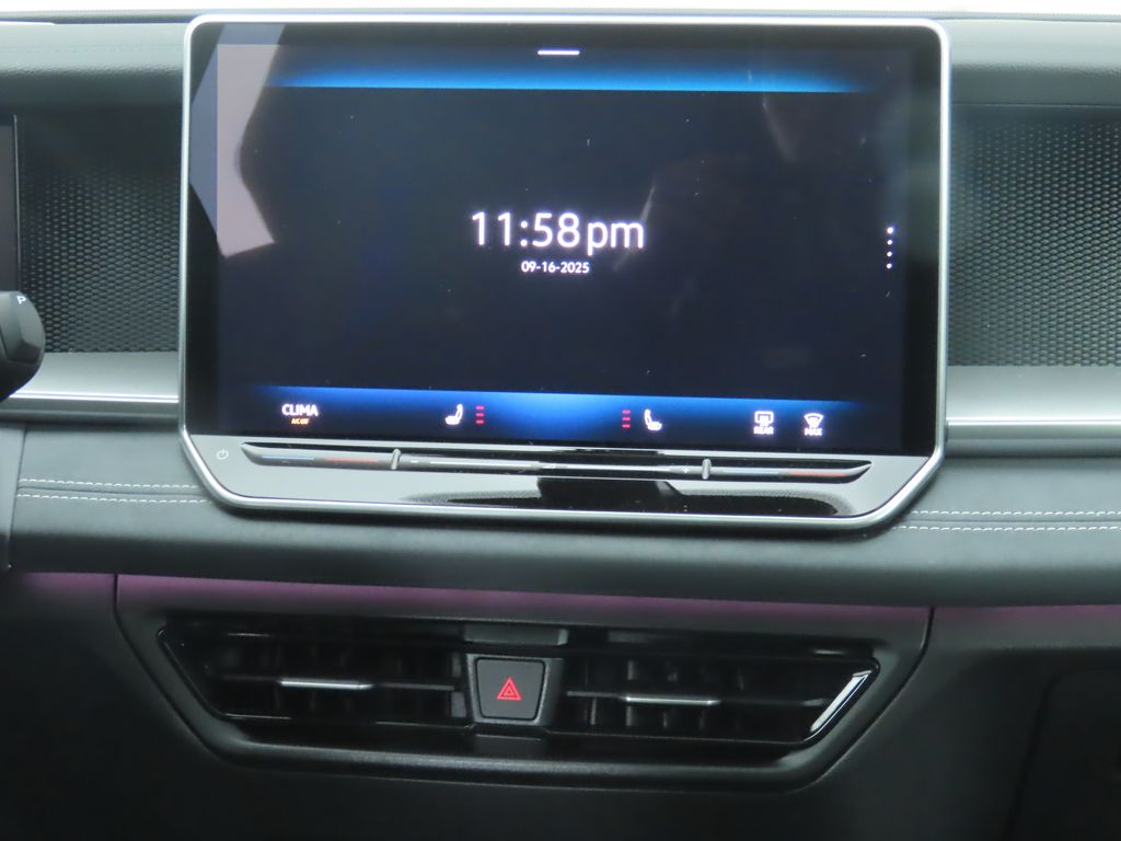 2025 Volkswagen Tiguan SE R-Line Black photo 15