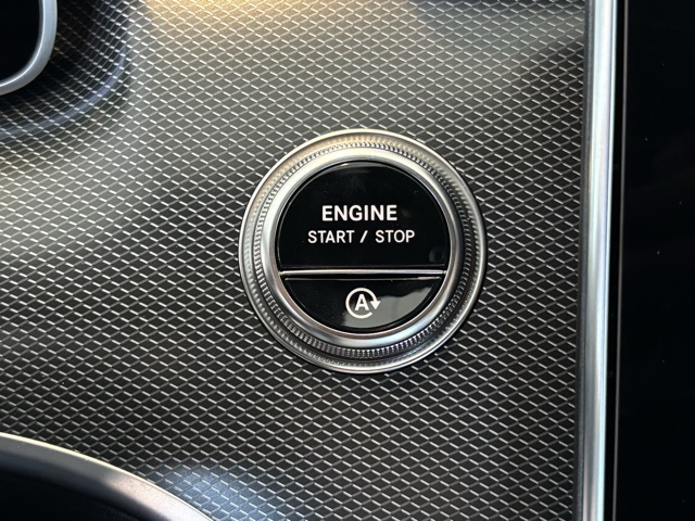 2025 Mercedes Benz C 300 photo 19