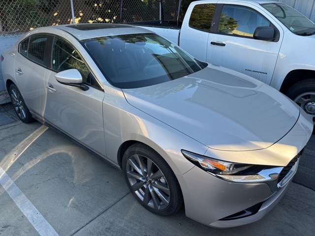 2025 Mazda Mazda3 Preferred's photo