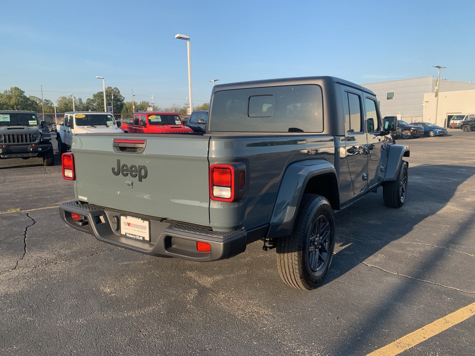 2025 Jeep Gladiator Sport S photo 6