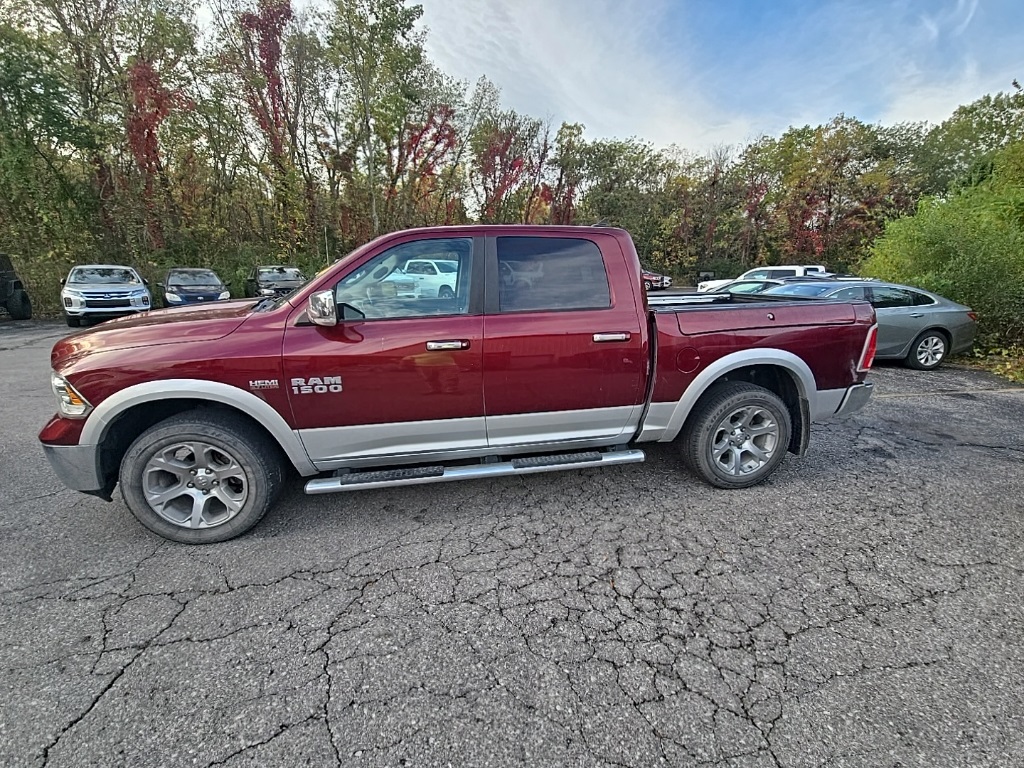 2017 Ram 1500 Laramie photo 3