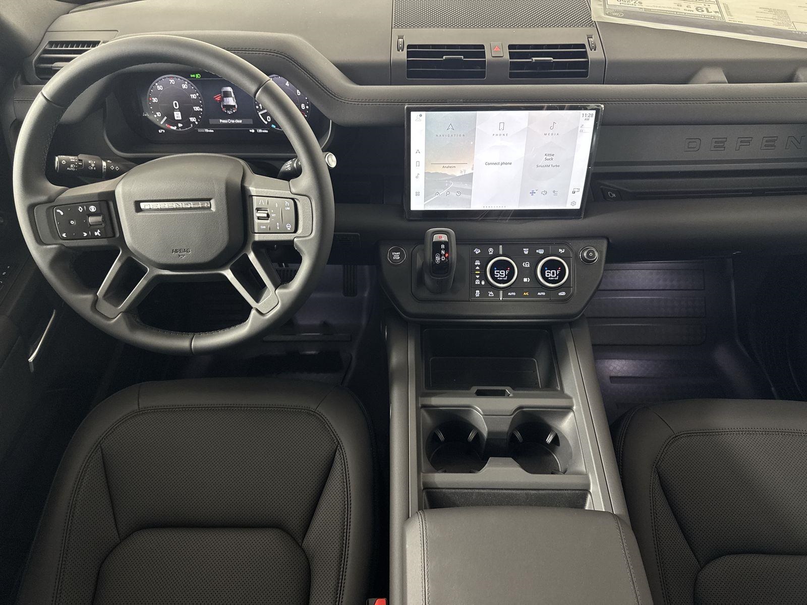 2025 Land Rover Defender 110 S photo 10