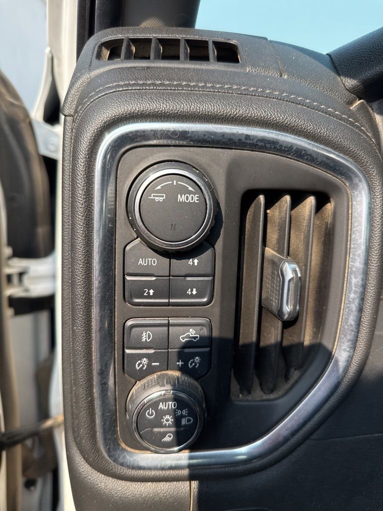 2021 Chevrolet Silverado Trail Boss LT photo 4