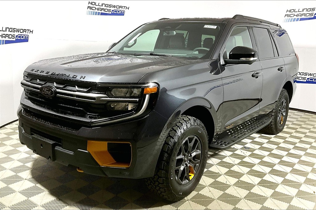 2025 Ford Expedition Tremor's photo