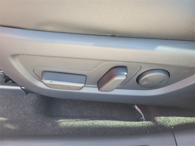 2026 Mazda CX-50 2.5 Premium photo 4