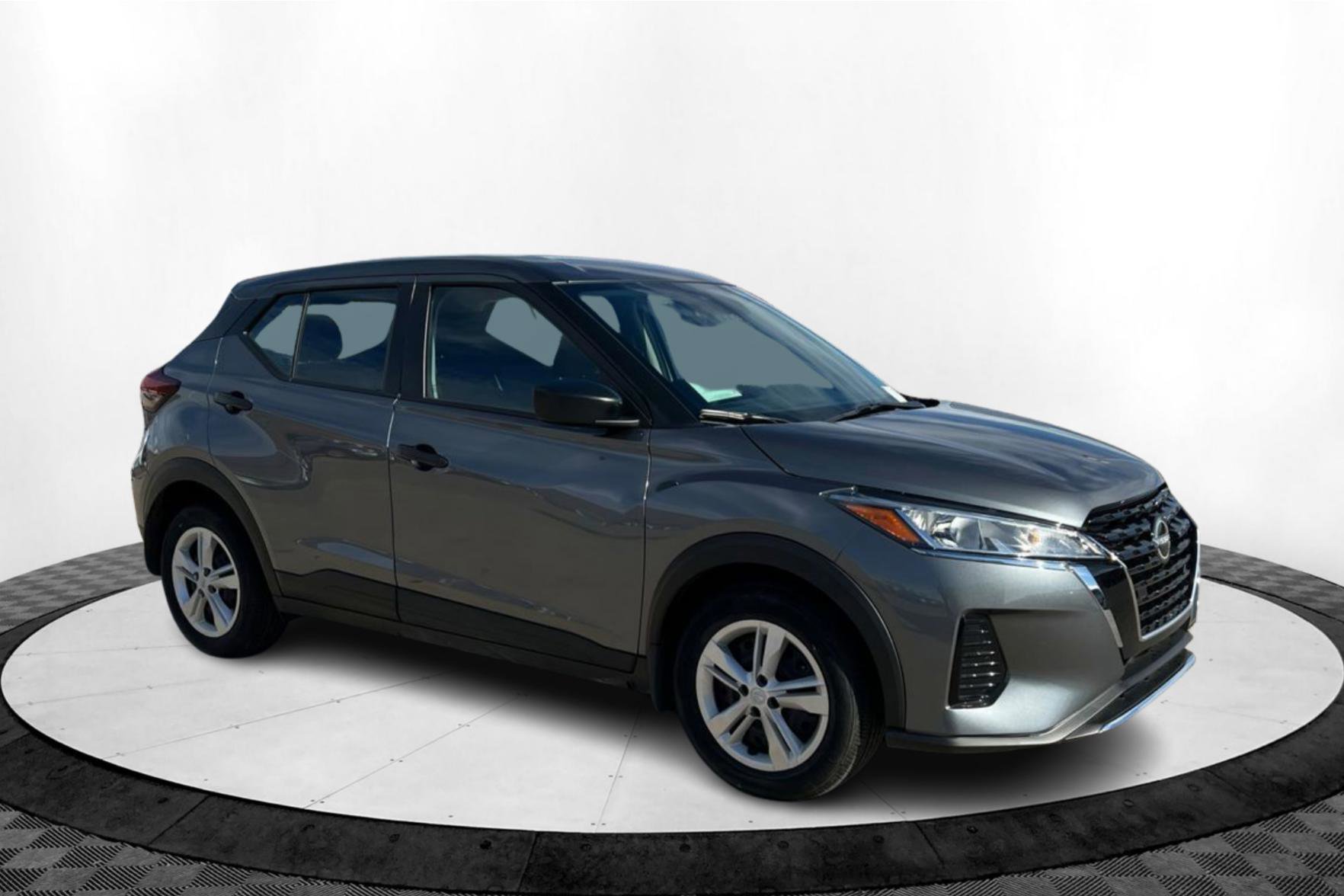 2025 Nissan Kicks Play S photo 4