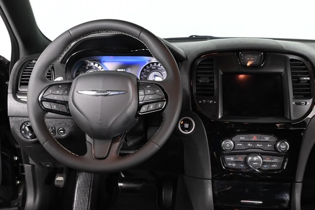 2022 Chrysler 300 S photo 3