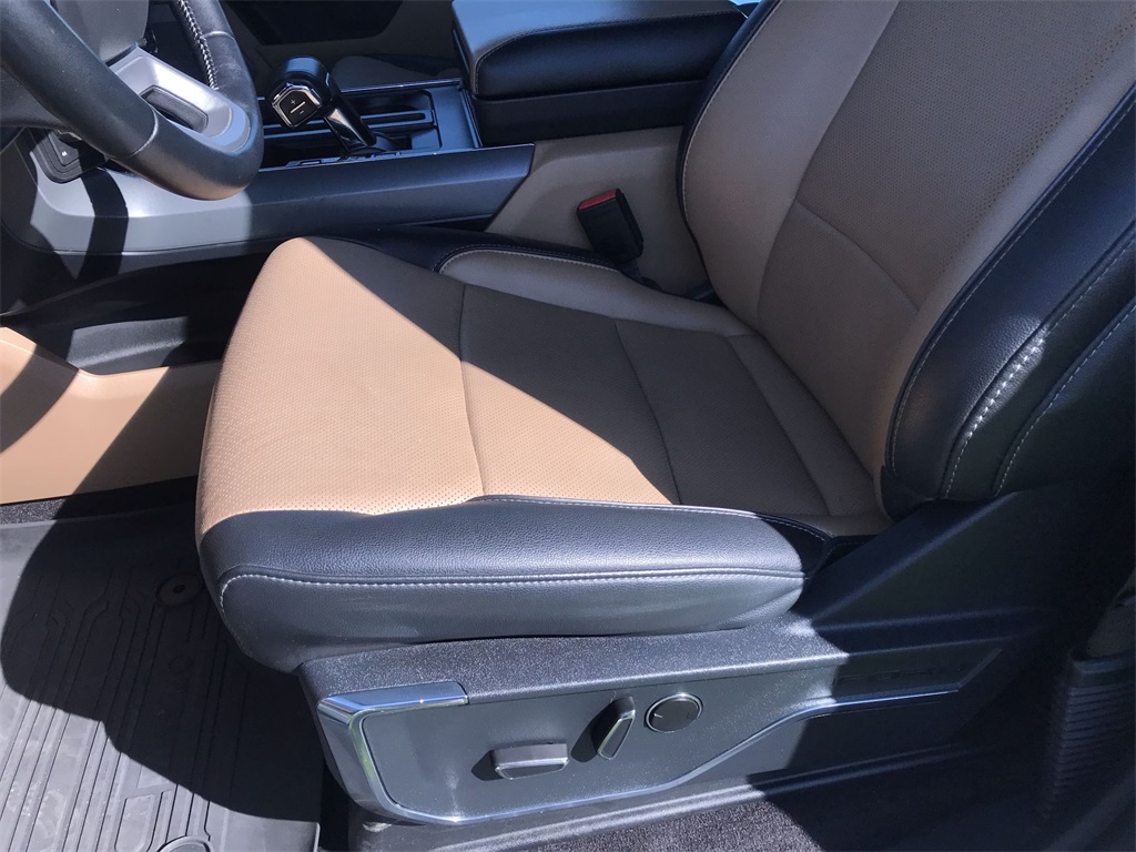 2021 Ford F-150 Lariat photo 12