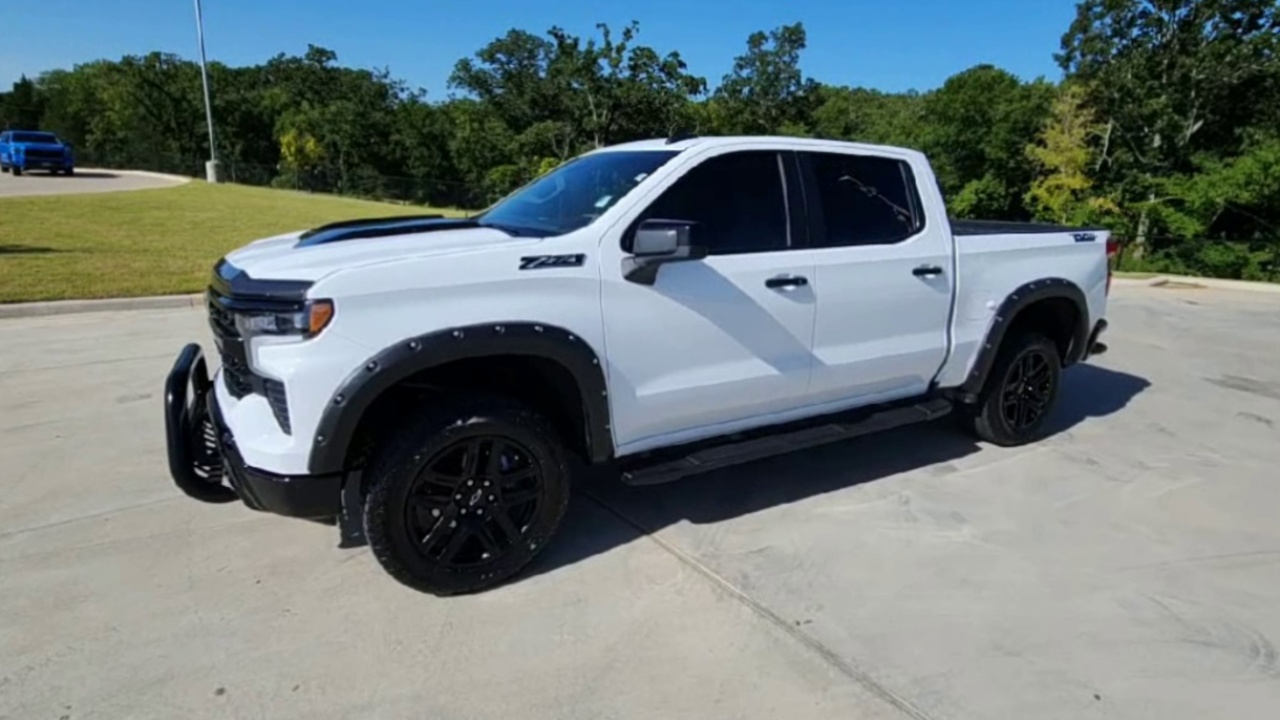2025 Chevrolet Silverado 1500 LT Trail Boss photo 30