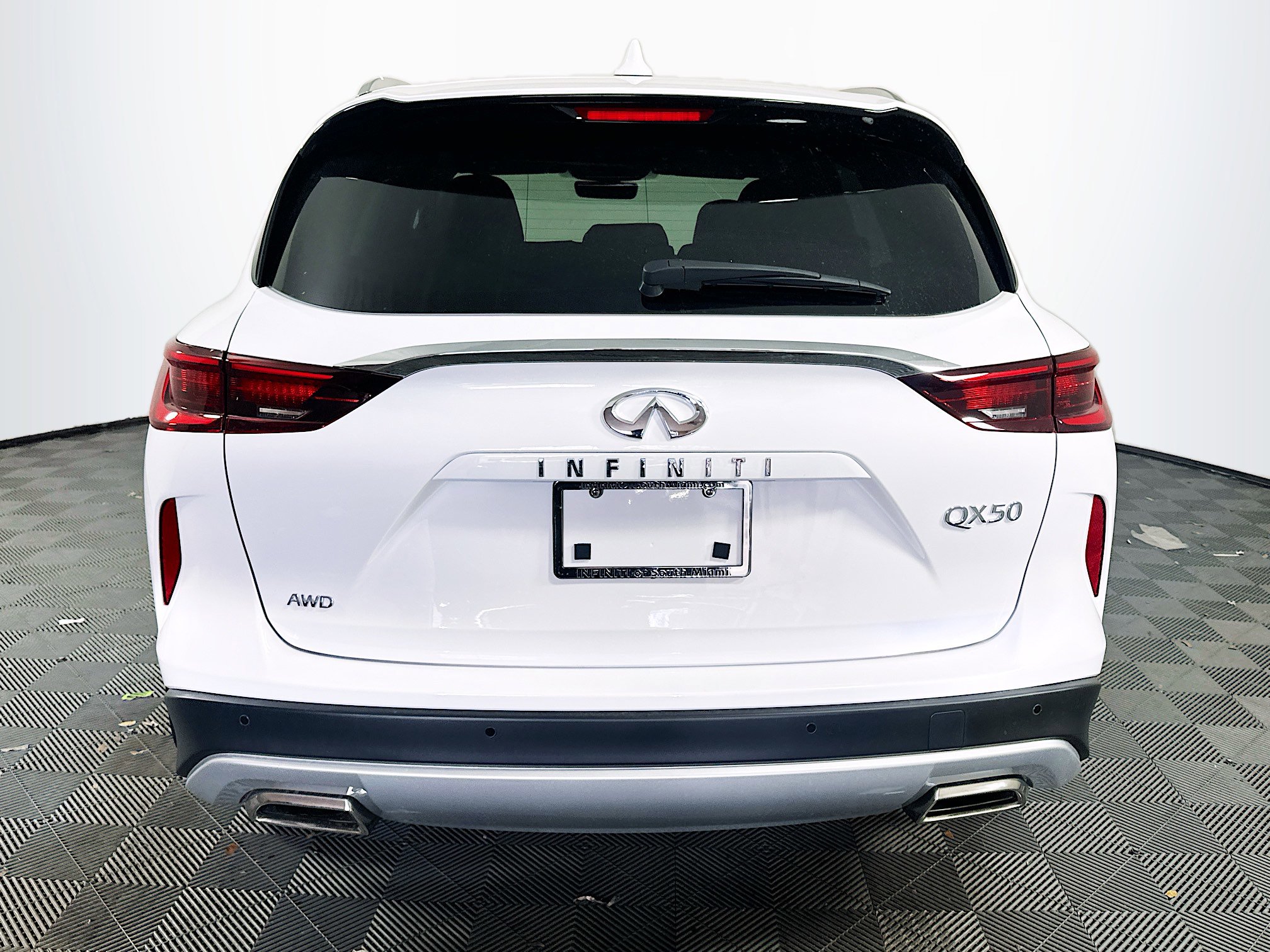 2025 Infiniti QX50 Luxe AWD photo 5