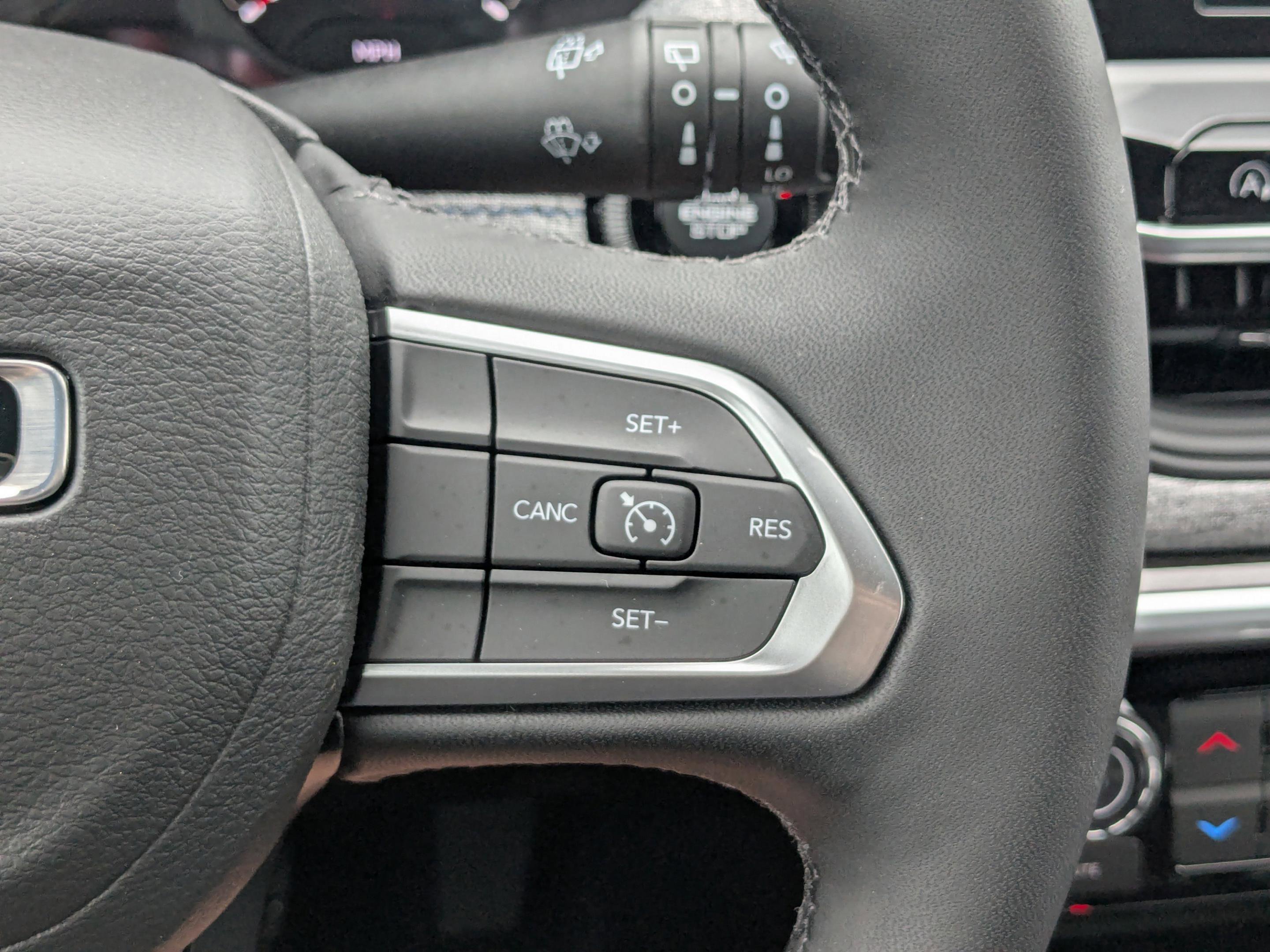 2025 Jeep Compass Latitude photo 31