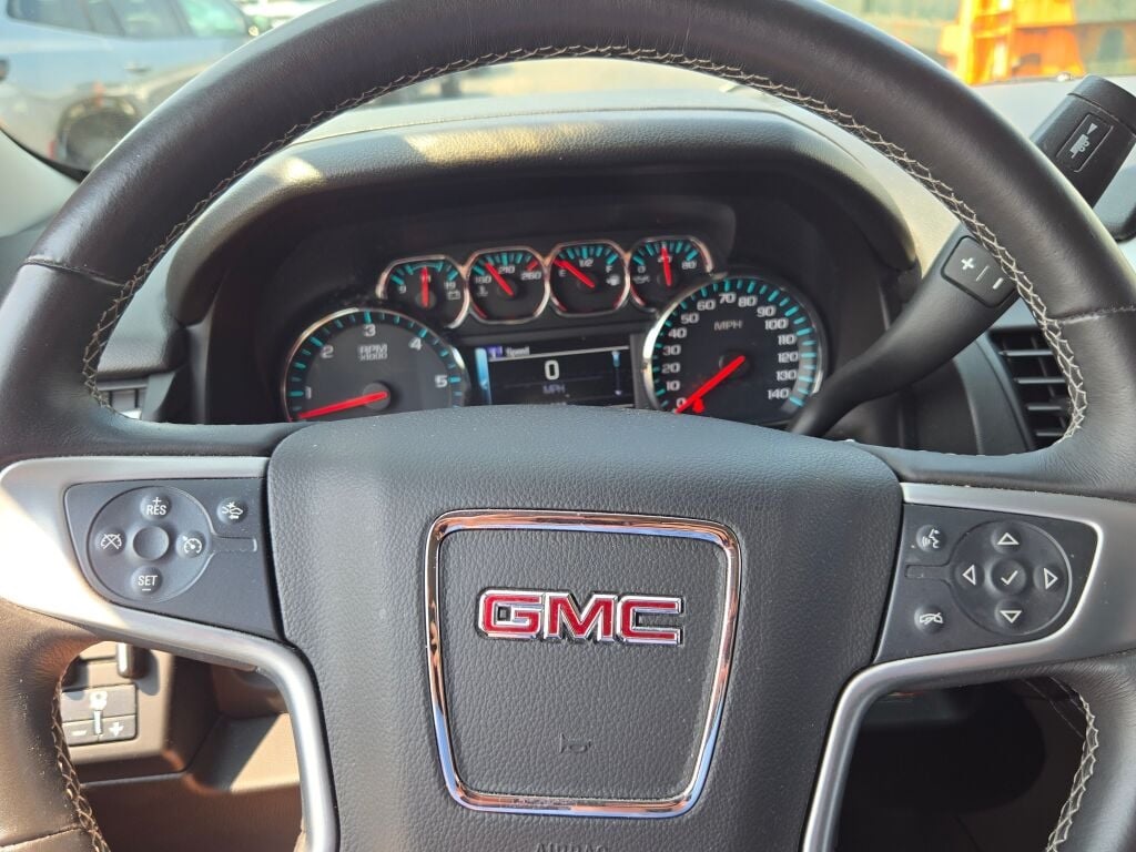 2017 Gmc Yukon XL SLE photo 22