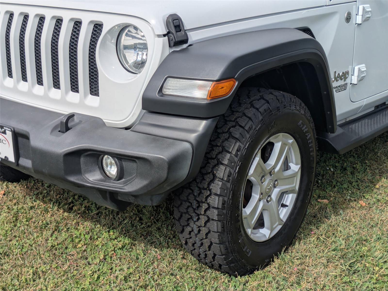 2019 Jeep Wrangler Unlimited Sport S photo 9
