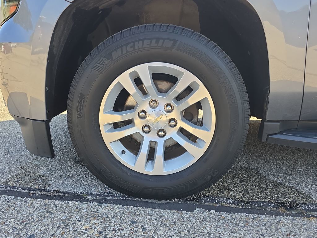 2018 Chevrolet Tahoe LT photo 20