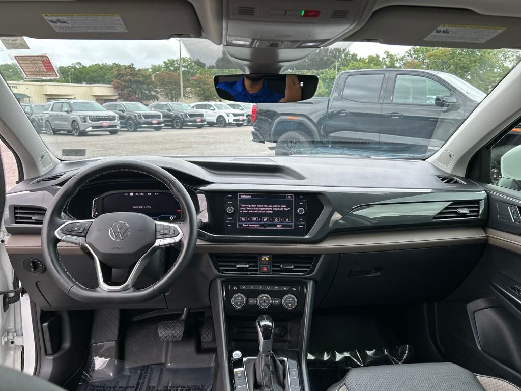 2023 Volkswagen Taos SEL photo 21