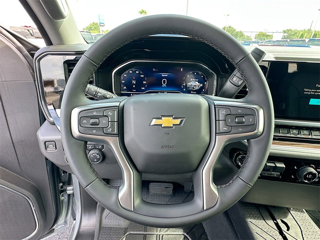 2025 Chevrolet Silverado 1500 LT photo 7