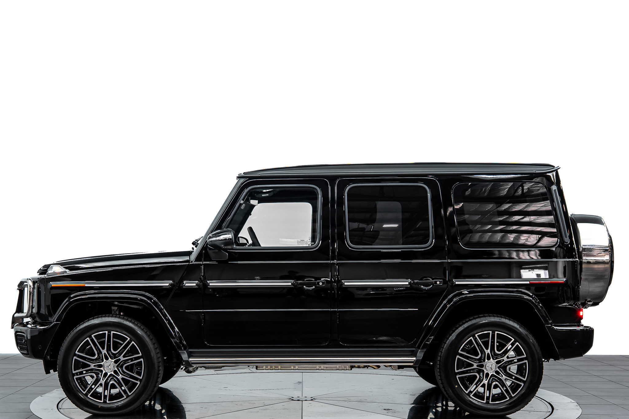 2025 Mercedes Benz G 550 AMG photo 2