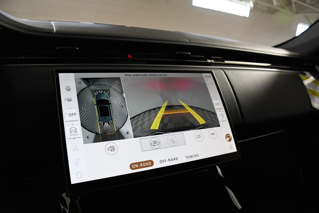 2025 Land Rover Range Rover Sport SE photo 31