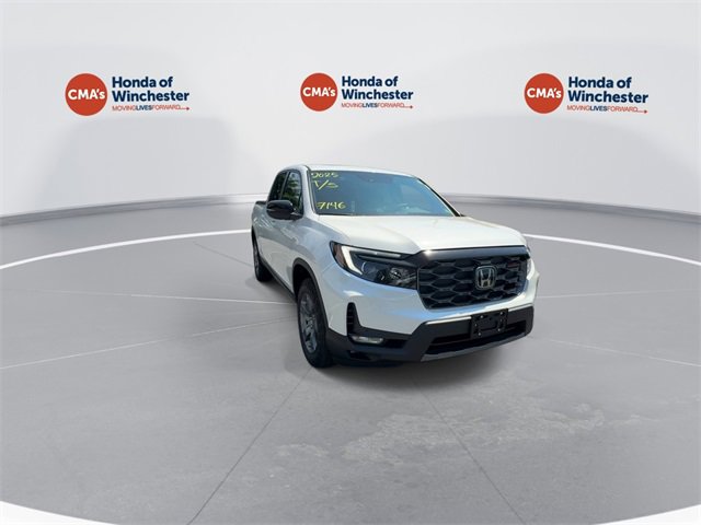 2025 Honda Ridgeline TrailSport photo 2