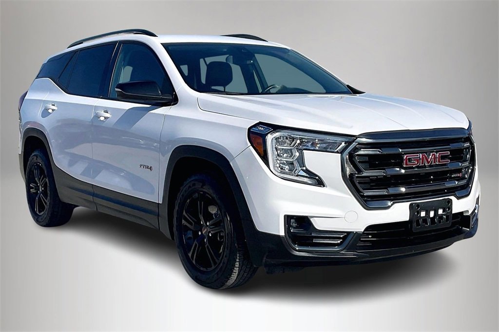 2023 GMC Terrain AT4's photo