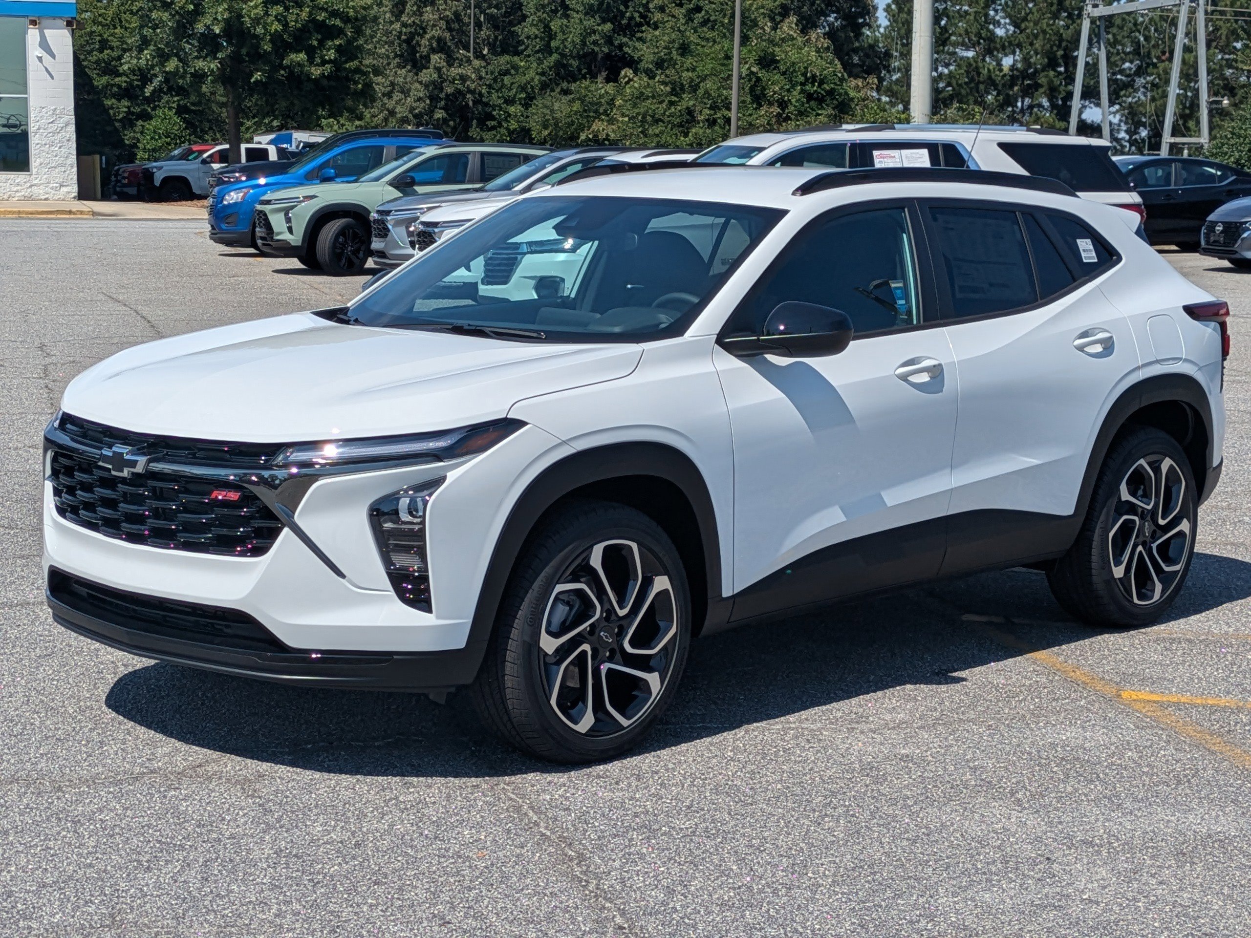 2025 Chevrolet Trax photo 8