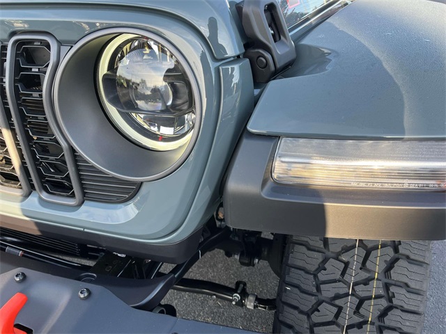 2025 Jeep Gladiator Mojave photo 9