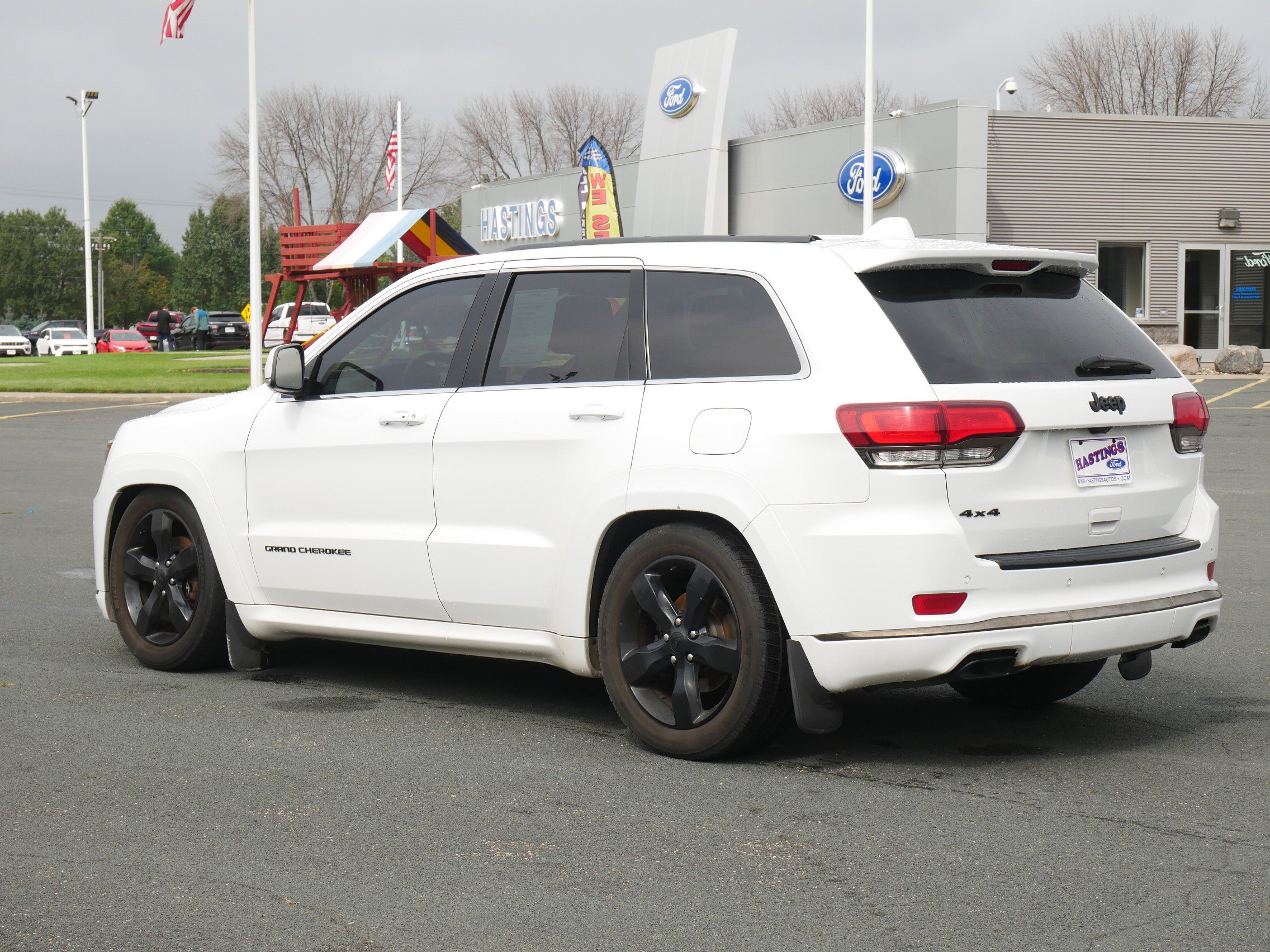 2015 Jeep Grand Cherokee Overland photo 2