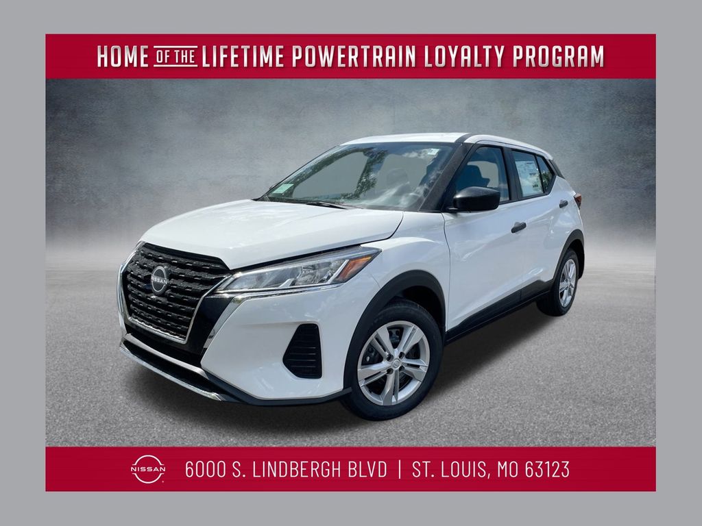 2025 Nissan KICKS PLAY Base's photo